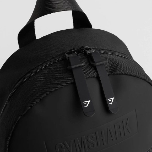 Gymshark Mini Essential Everyday backpack - Picture 2 of 10